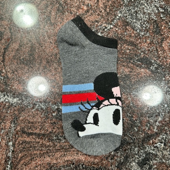 Set of 5 women’s Disney non-matching socks - Picture 6 of 6
